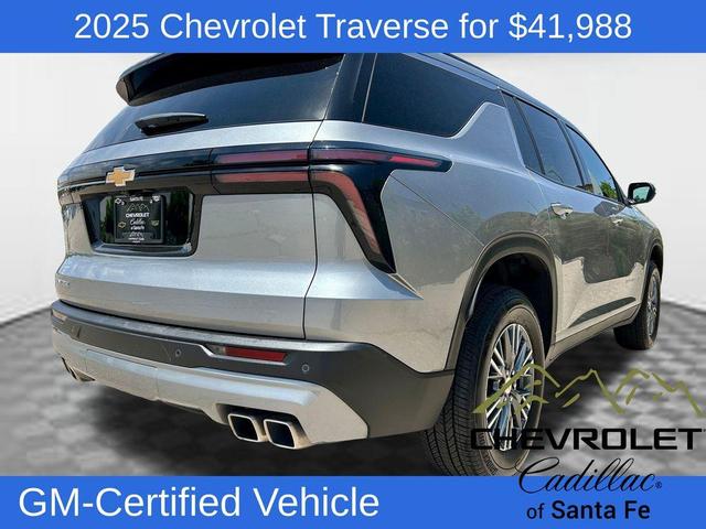 Photo of 2025 Sterling Gray Metallic Chevrolet Traverse