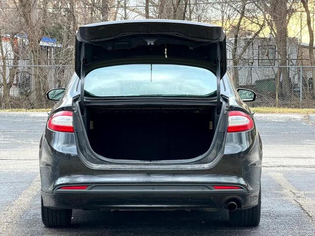 Photo of 2015 Tuxedo Black Ford Fusion