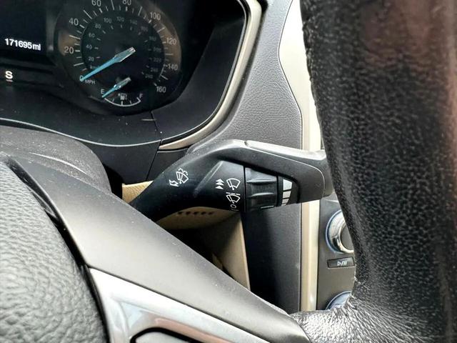 Photo of 2015 Tuxedo Black Ford Fusion