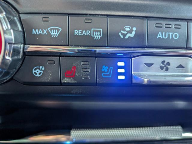 Photo of 2021 STAR WHITE METALLIC TRICOAT Ford F-150