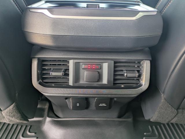 Photo of 2021 STAR WHITE METALLIC TRICOAT Ford F-150