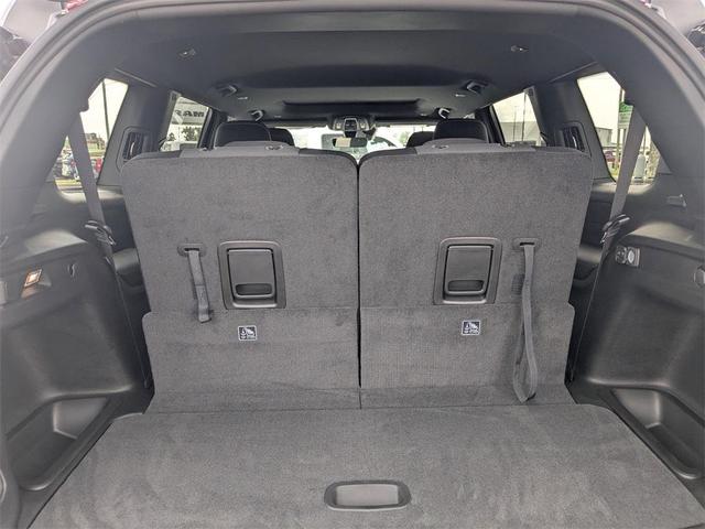 Photo of 2025 Velvet Red Pearlcoat Jeep Grand Cherokee L