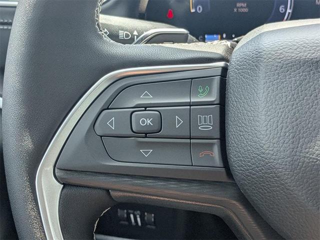 Photo of 2025 Velvet Red Pearlcoat Jeep Grand Cherokee L