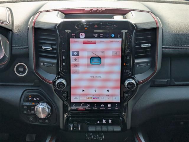 Photo of 2025 Diamond Black Crystal Pearlcoat RAM 1500