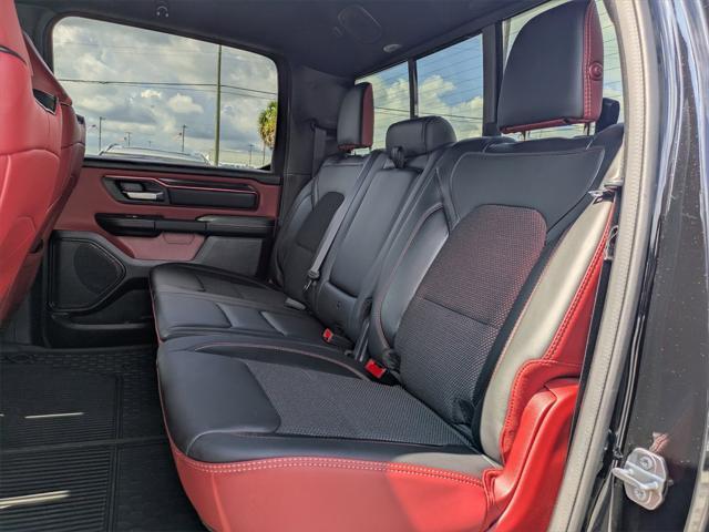 Photo of 2025 Diamond Black Crystal Pearlcoat RAM 1500