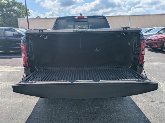 Photo of 2025 Diamond Black Crystal Pearlcoat RAM 1500