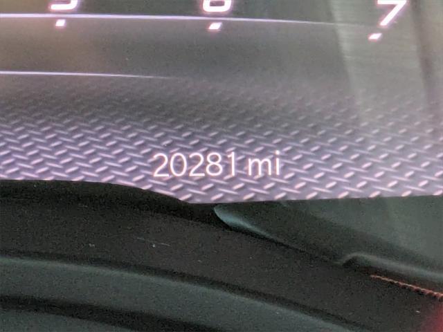 Photo of 2025 Diamond Black Crystal Pearlcoat RAM 1500