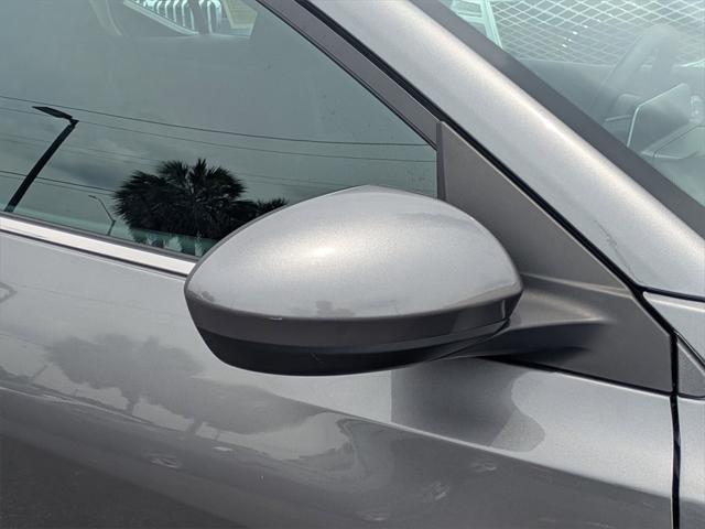 Photo of 2023 Gun Metallic Nissan Sentra