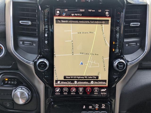 Photo of 2019 Diamond Black Crystal Pearlcoat RAM 1500