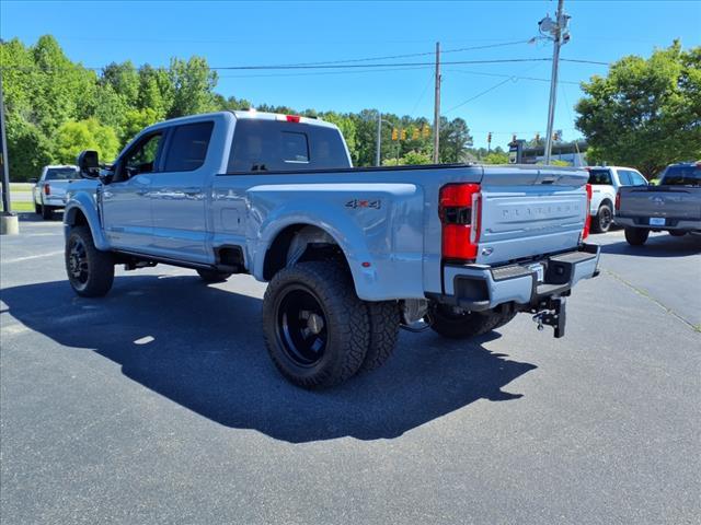 Photo of 2024 Blue Ford F-450