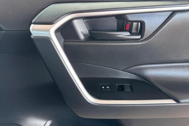 Photo of 2024 Midnight Black Metallic Toyota RAV4