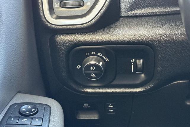 Photo of 2022 Bright White Clearcoat RAM 1500