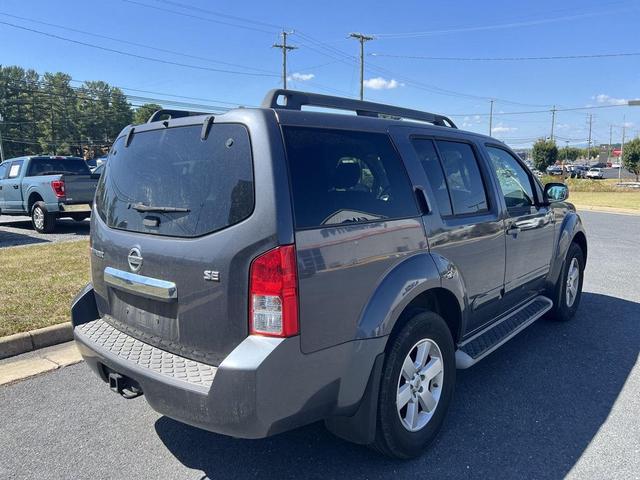 Photo of 2010 Dark Slate Metallic Nissan Pathfinder