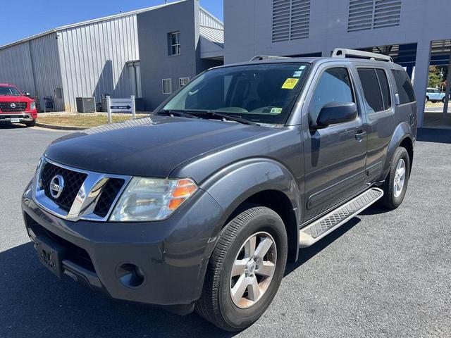 Photo of 2010 Dark Slate Metallic Nissan Pathfinder
