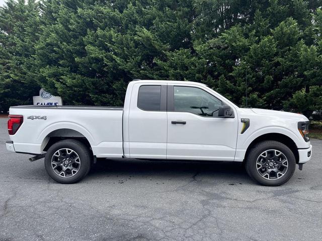Photo of 2025 Oxford White Ford F-150