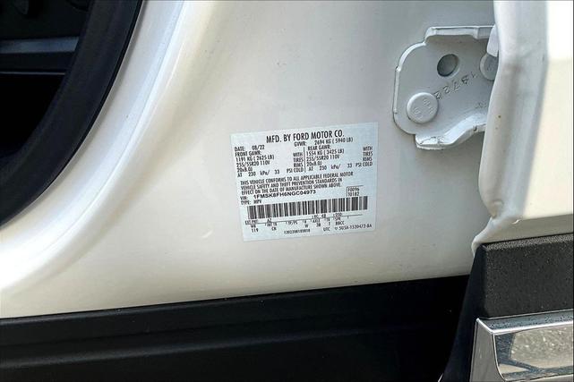 Photo of 2022 Star White Metallic Tri-Coat Ford Explorer
