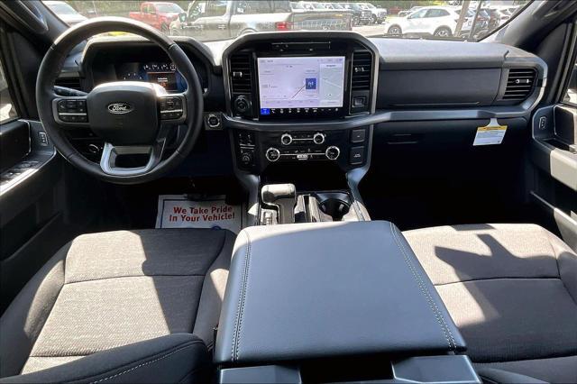Photo of 2025 CARBONIZED GRAY METALLIC Ford F-150