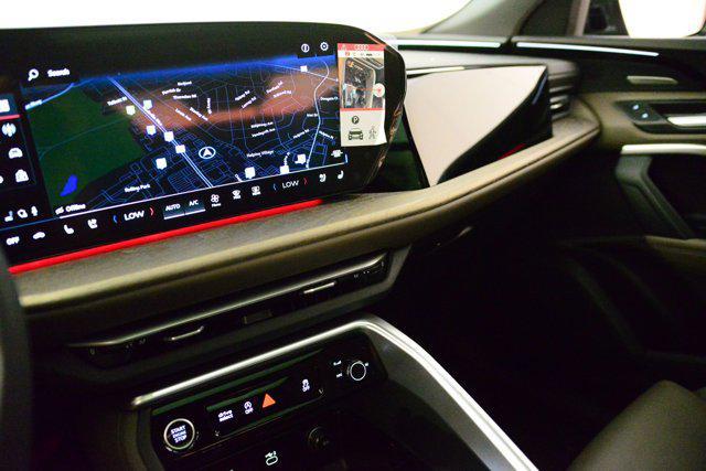 Photo of 2025 Tambora Gray Metallic Audi Q5