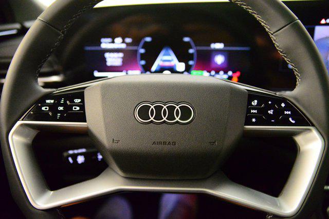 Photo of 2025 Tambora Gray Metallic Audi Q5