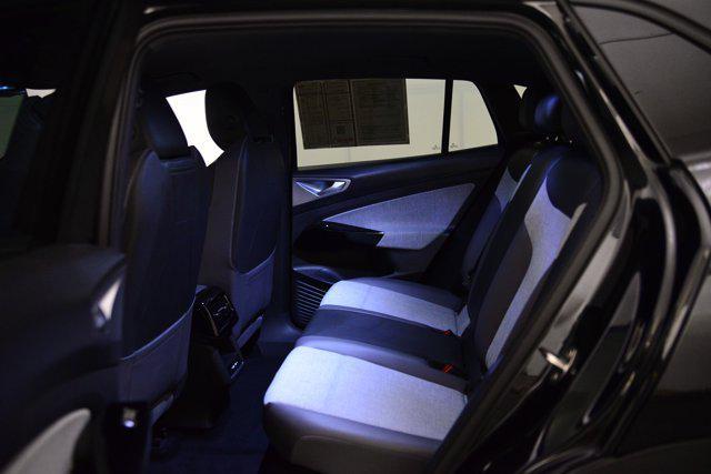 Photo of 2023 Deep Black Pearl Volkswagen ID.4