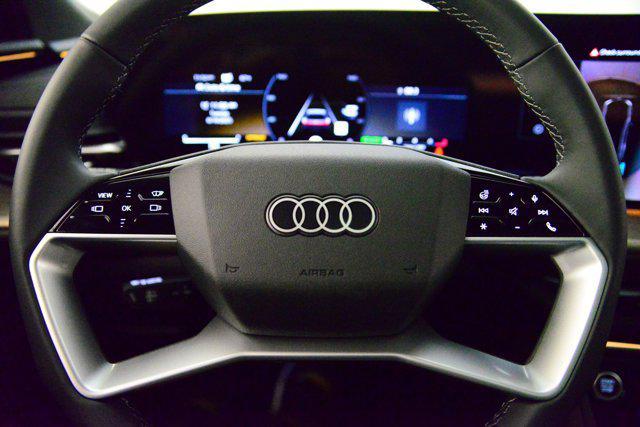Photo of 2025 Tambora Gray Metallic Audi Q5