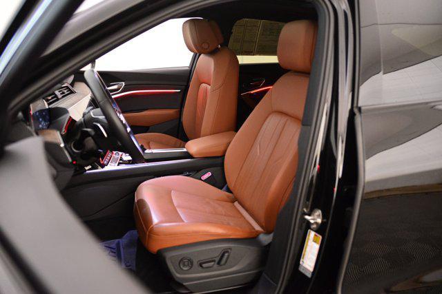 Photo of 2021 Black Audi e-tron Sportback