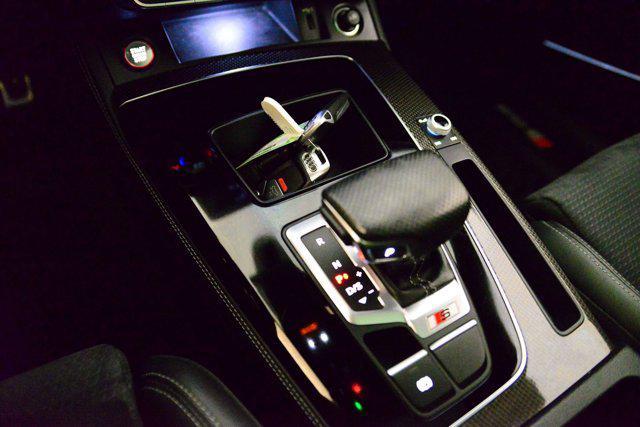 Photo of 2022 Ultra Blue Metallic Audi SQ5