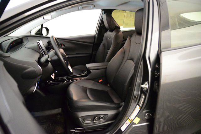 Photo of 2018 Gray Toyota Prius Prime