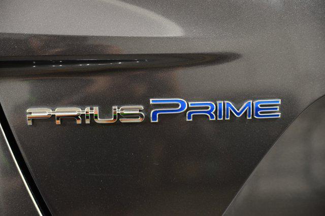 Photo of 2018 Gray Toyota Prius Prime