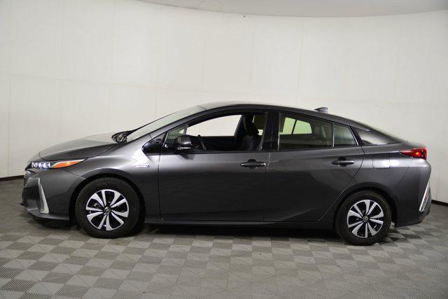 Photo of 2018 Gray Toyota Prius Prime