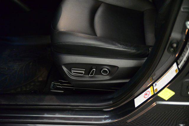 Photo of 2018 Gray Toyota Prius Prime