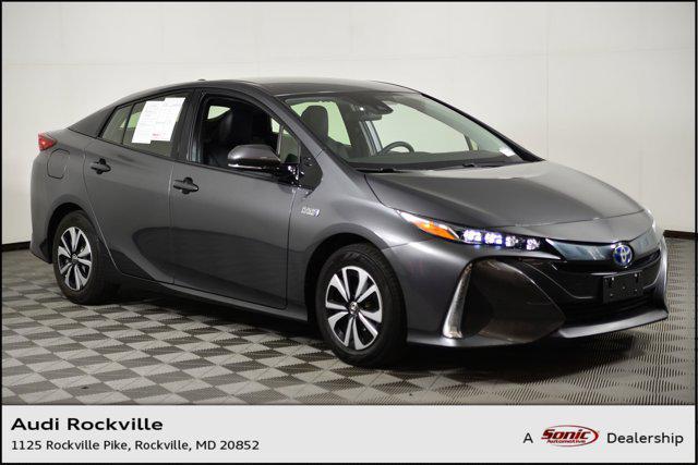 Photo of 2018 Gray Toyota Prius Prime