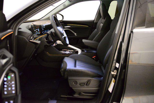 Photo of 2025 Tambora Gray Metallic Audi Q5