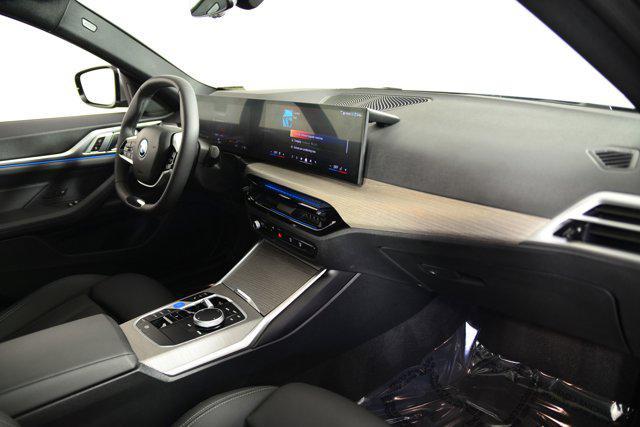 Photo of 2025 Gray BMW i4 Gran Coupe