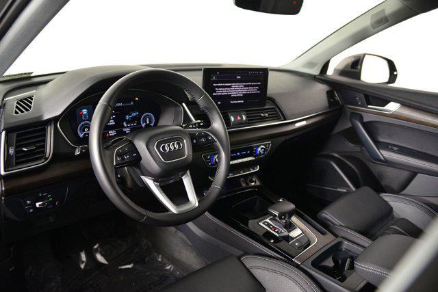 Photo of 2023 Gray Audi Q5 e