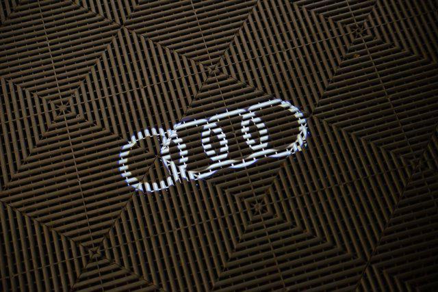 Photo of 2023 Gray Audi Q5 e