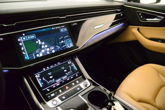 Photo of 2021 Blue Audi Q7