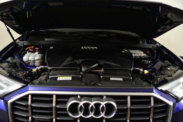Photo of 2021 Blue Audi Q7