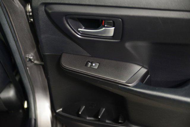 Photo of 2017 Gray Toyota Camry