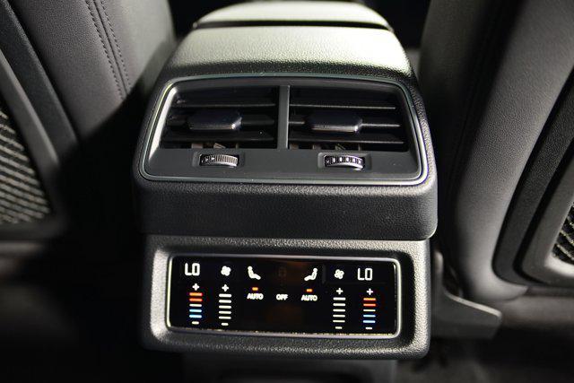 Photo of 2021 Glacier White Metallic Audi e-tron