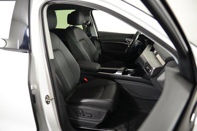 Photo of 2021 Glacier White Metallic Audi e-tron
