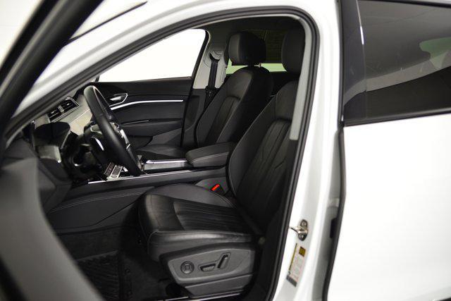 Photo of 2021 Glacier White Metallic Audi e-tron