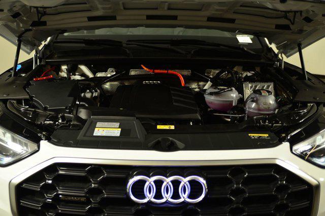 Photo of 2025 White Audi Q5