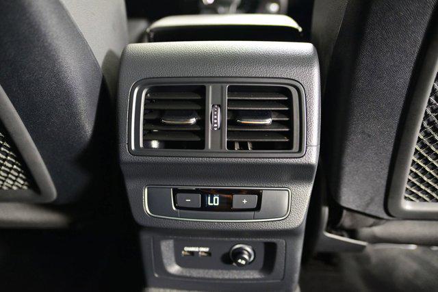 Photo of 2025 White Audi Q5
