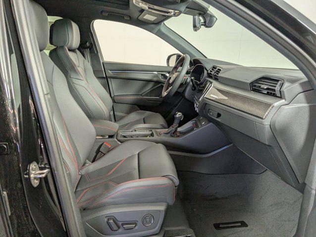 Photo of 2025 Mythos Black Metallic Audi Q3