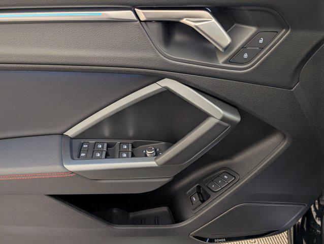 Photo of 2025 Mythos Black Metallic Audi Q3