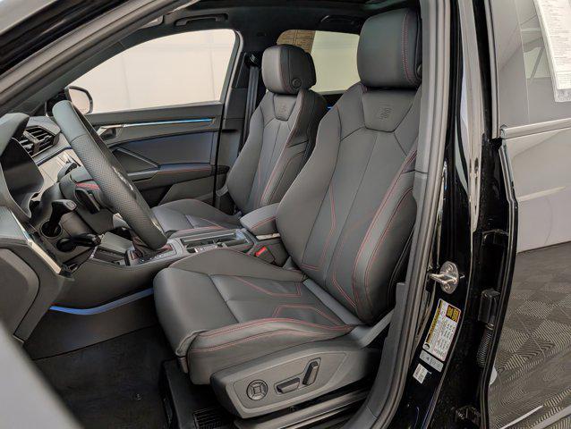Photo of 2025 Mythos Black Metallic Audi Q3
