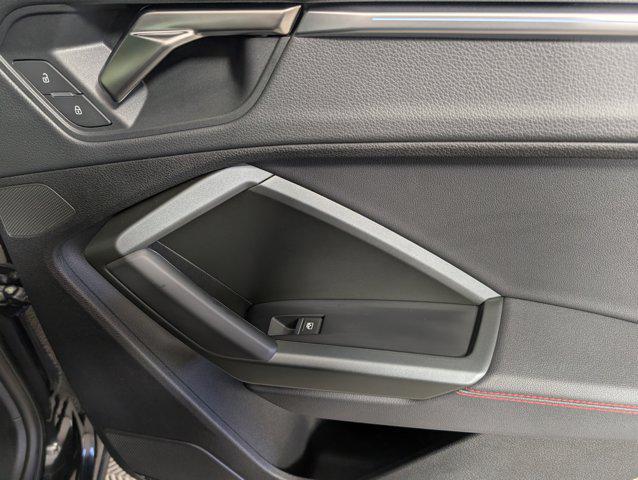 Photo of 2025 Mythos Black Metallic Audi Q3