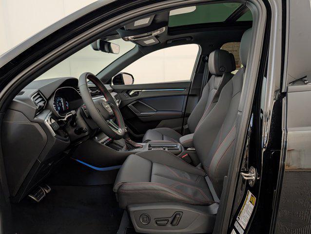 Photo of 2025 Mythos Black Metallic Audi Q3