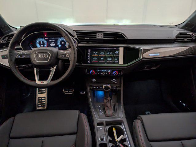 Photo of 2025 Mythos Black Metallic Audi Q3